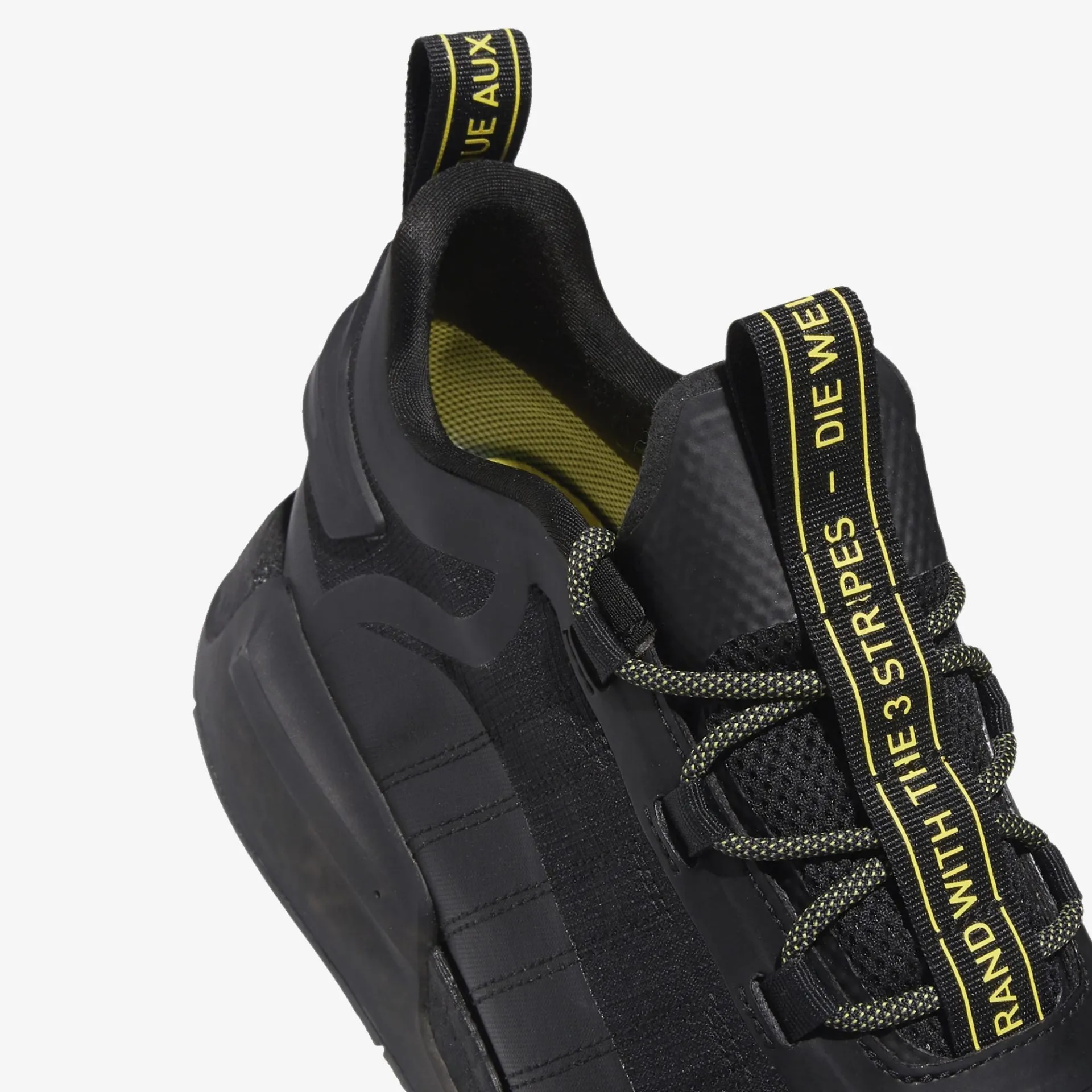 Adidas Originals | NMD_V3 GORE-TEX  { BLACK