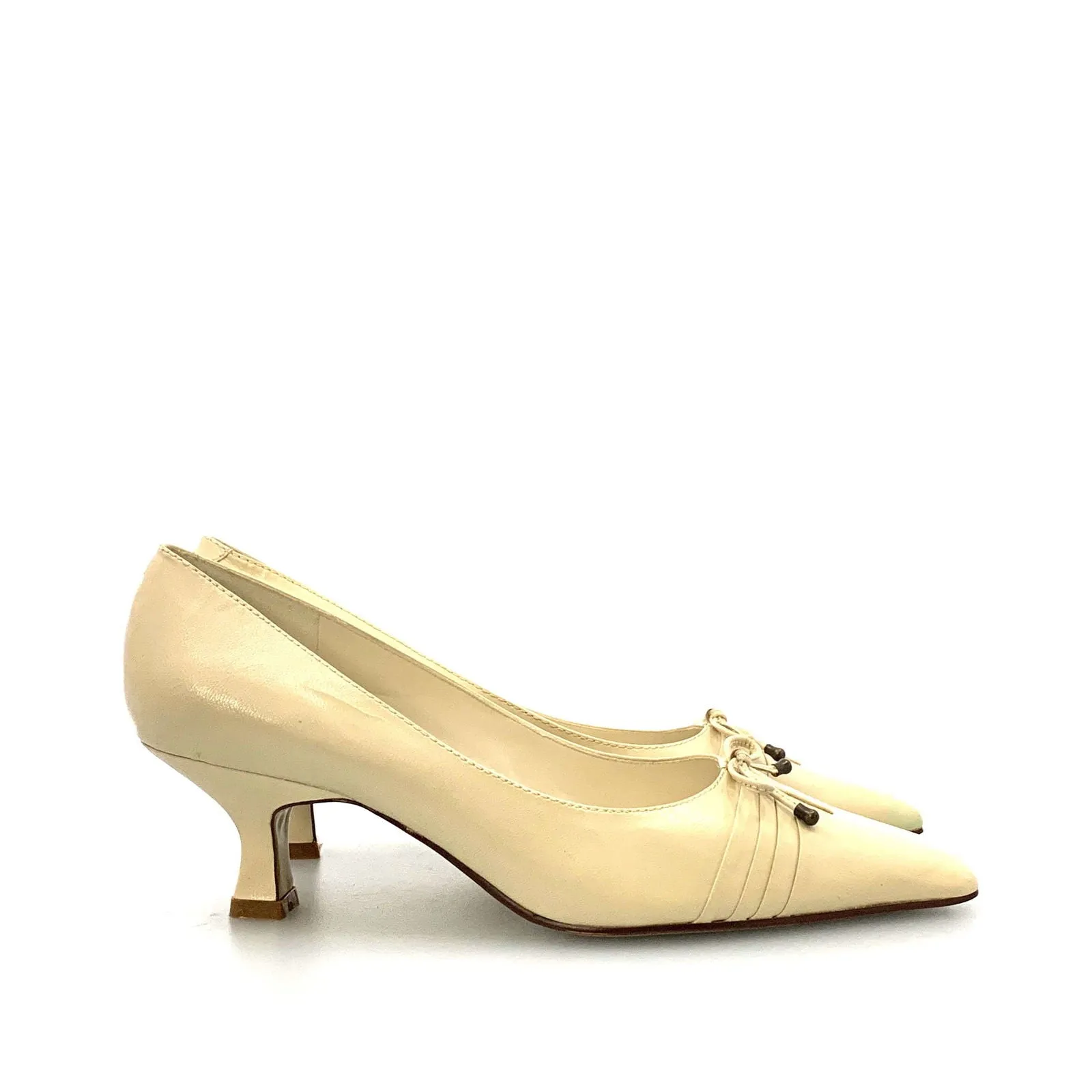 Bandolino Womens Size 6M Ivory Pumps Square