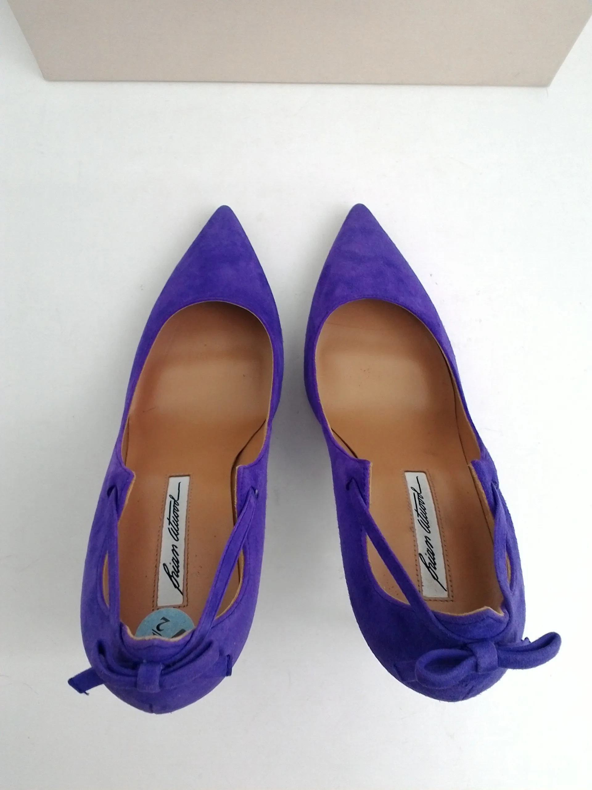 Brian Atwood Women's Pump with Both Deta Size 37.5